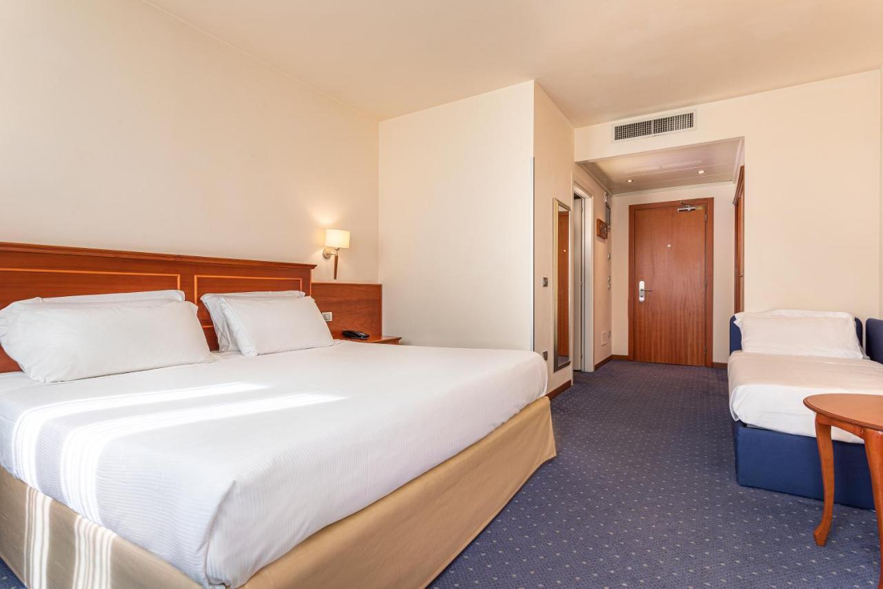 Best Western Titian Inn Hotel Treviso Silea Exterior photo