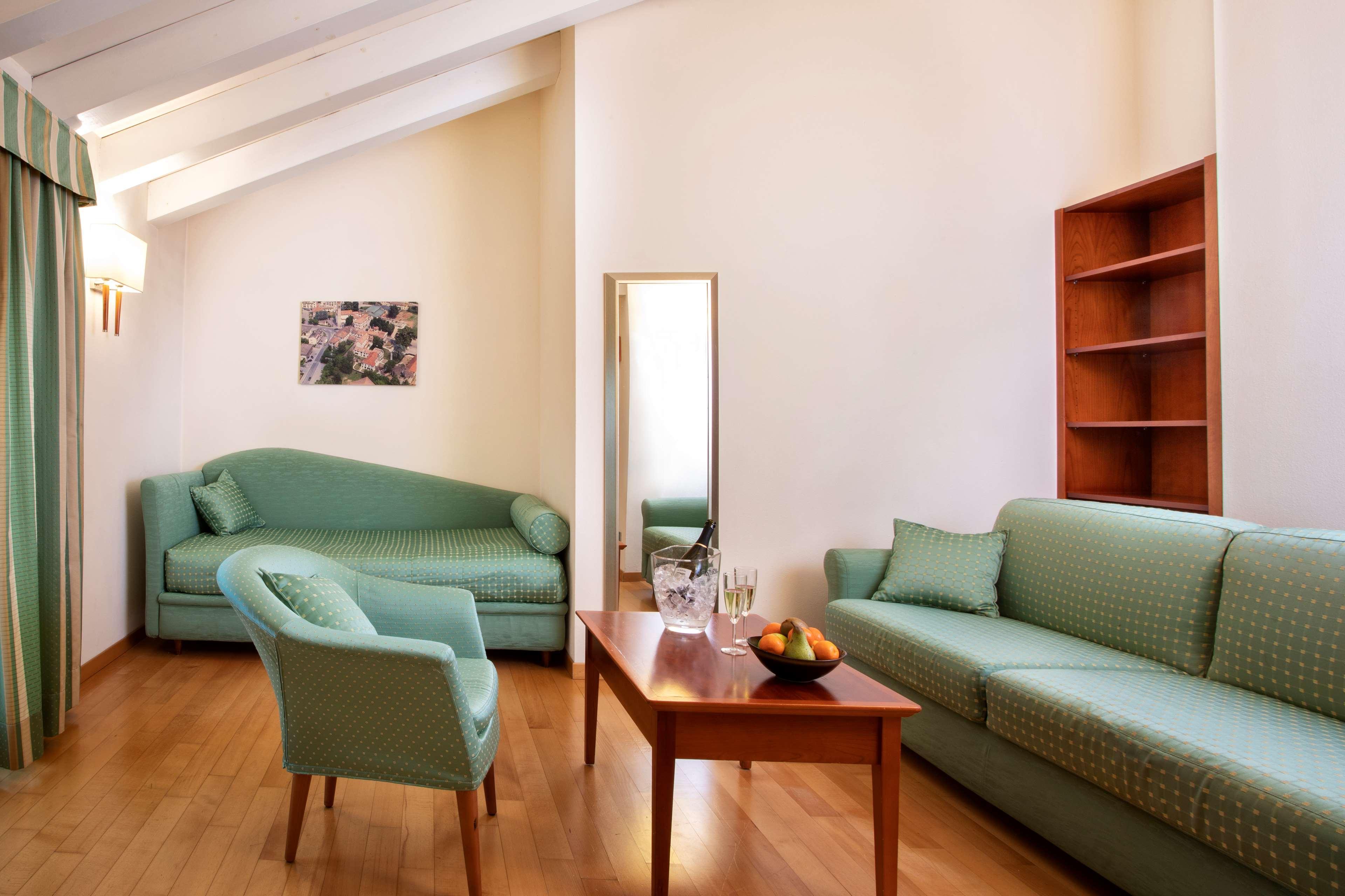 Best Western Titian Inn Hotel Treviso Silea Exterior photo