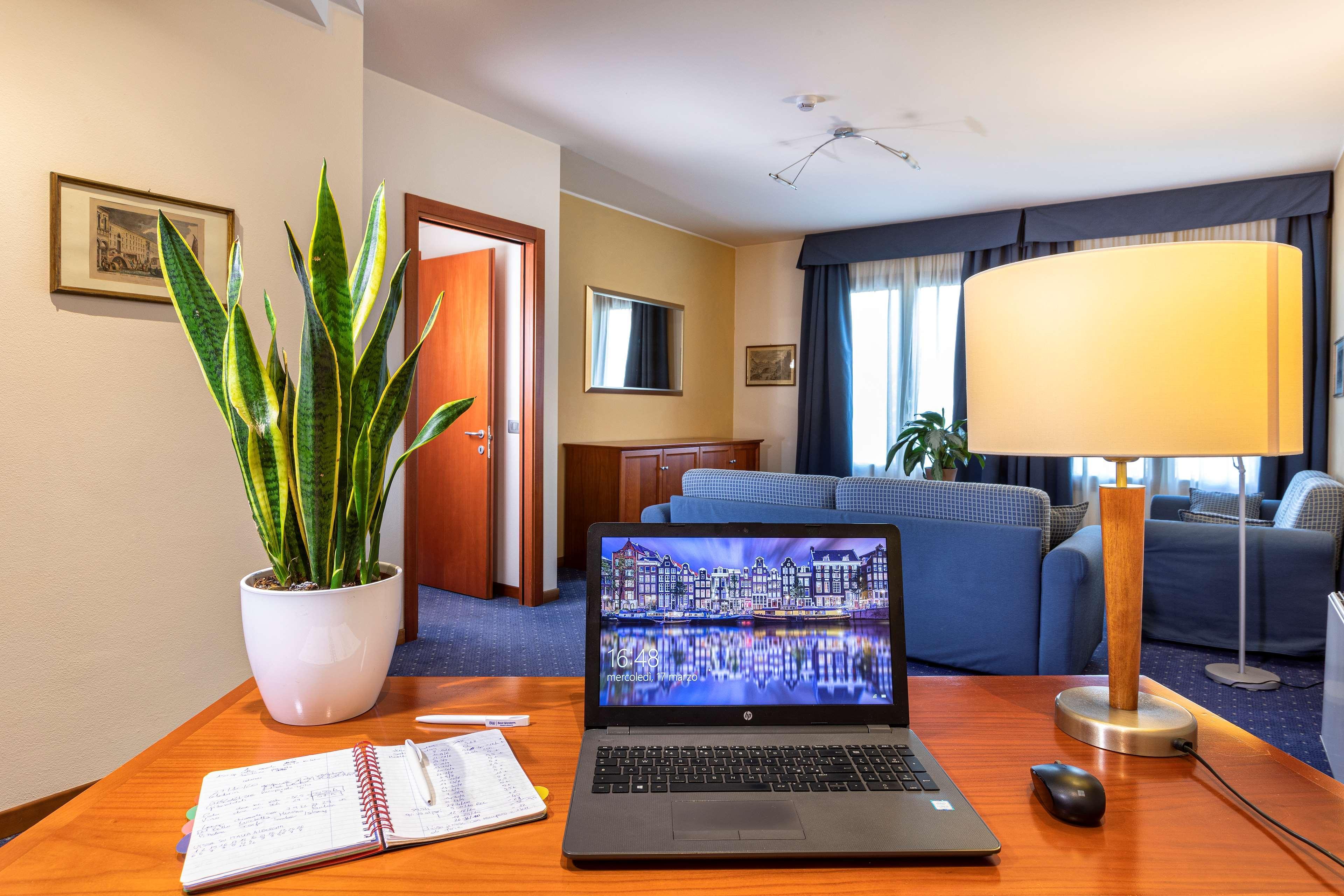Best Western Titian Inn Hotel Treviso Silea Exterior photo